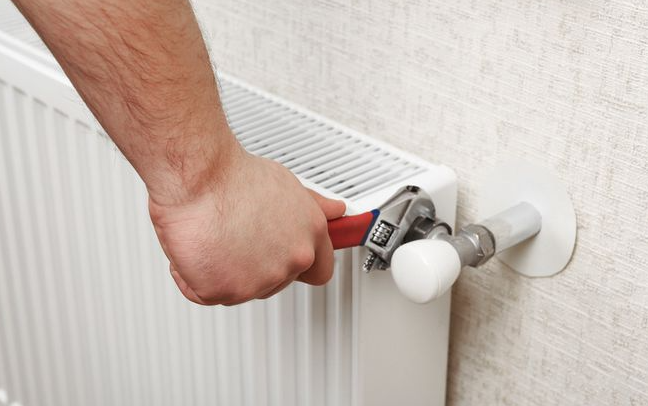 暖氣片溫控設(shè)施不能私自拆除，會(huì)導(dǎo)致樓棟水力失衡